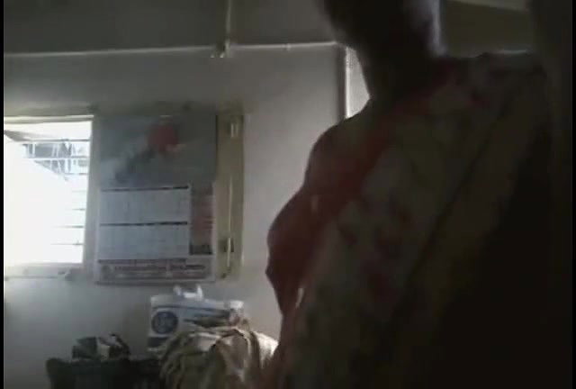 Hot Bhabhi Changing Sari – Movies