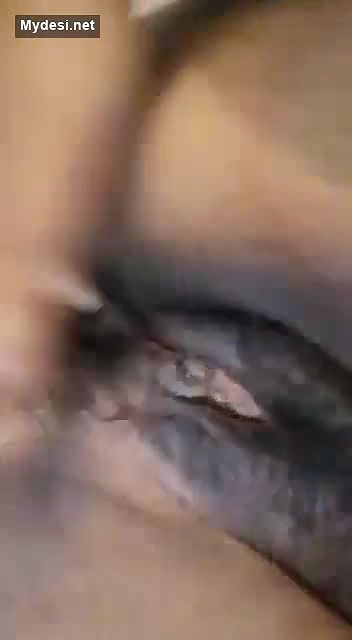 Desi wife sexy face on fing time