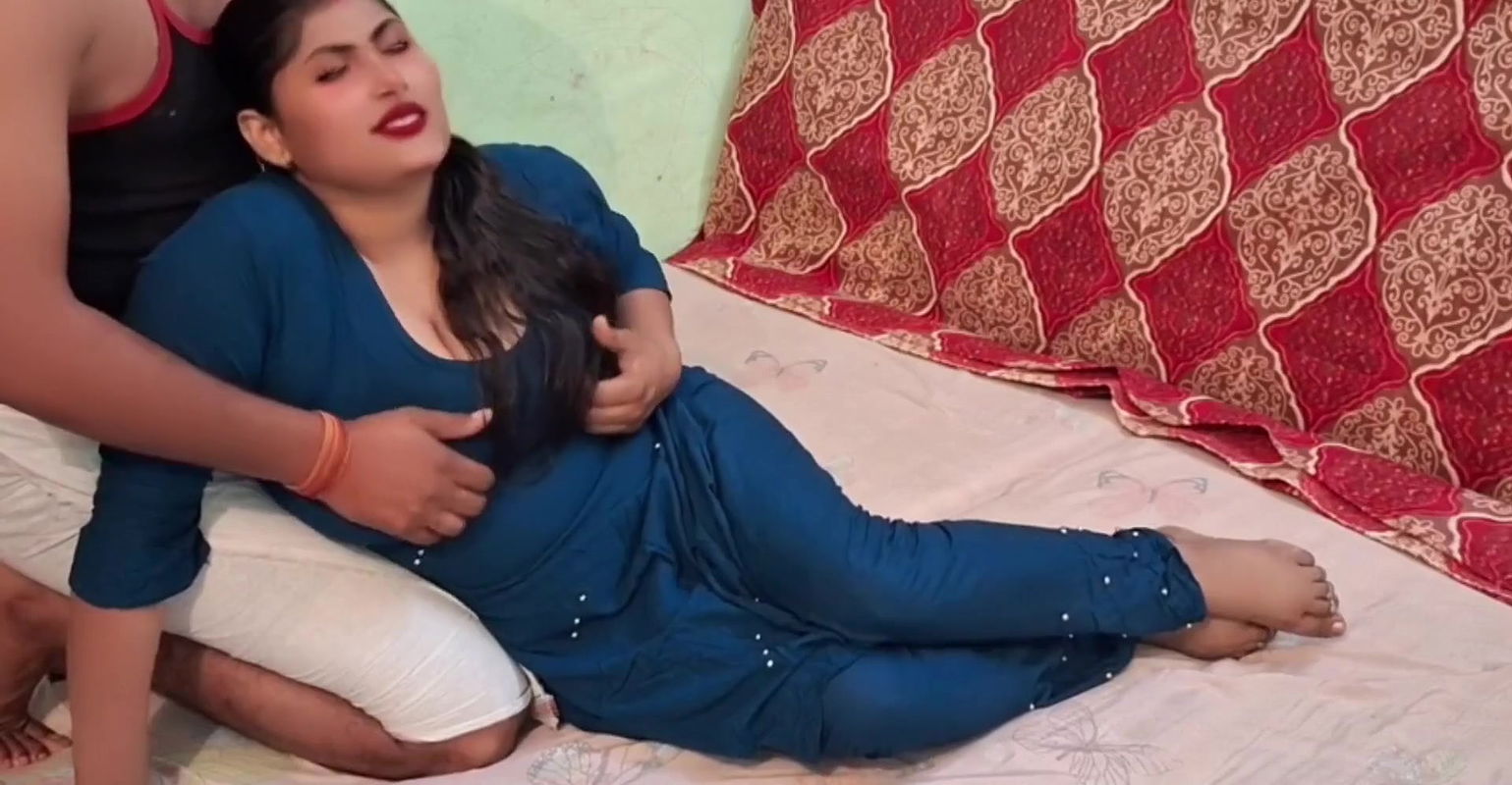 Indian Desi Bhabhi Ki Width Hindi In Audio