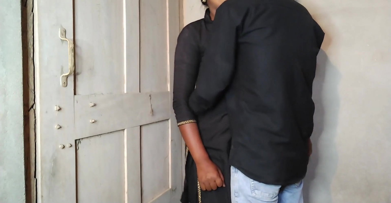Priyansi ko Ghar me bulaa kar pel Diya Samir ne rone lagi priyansi