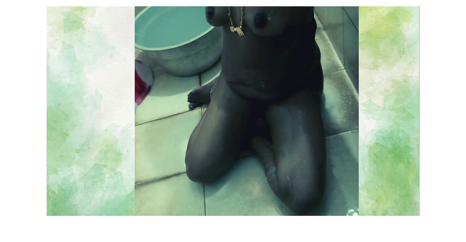 Tamil lady Bathing video