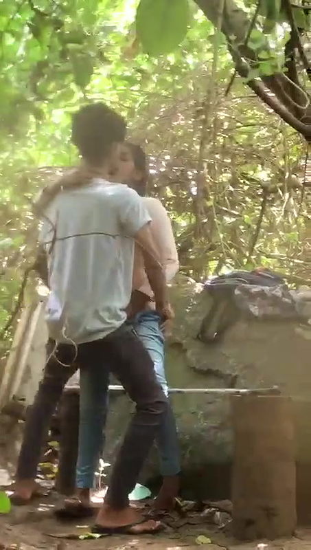 Same place different couple fucking video -16