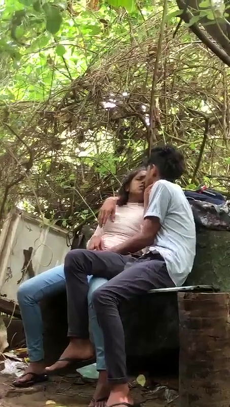 Same place different couple fucking video -16