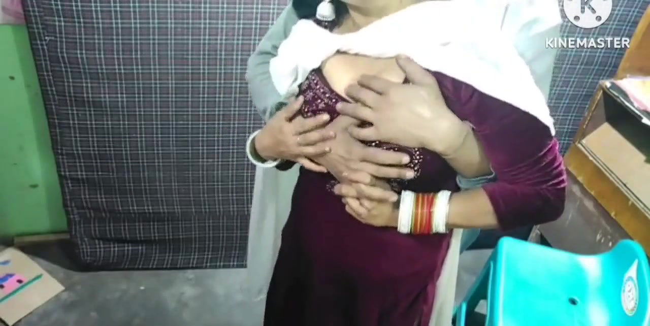 Very cute sexy Indian cow girl and back position sexy and sexy gand chudai