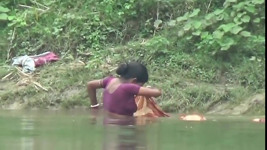 Village Bhabhi Ganga Shower – Movies