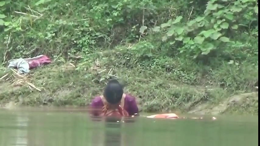 Village Bhabhi Ganga Shower – Movies