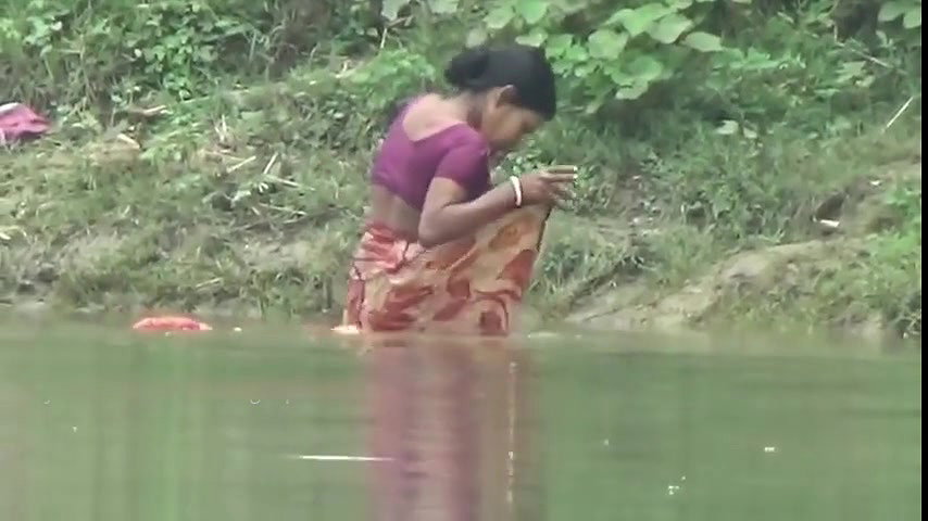 Village Bhabhi Ganga Shower – Movies