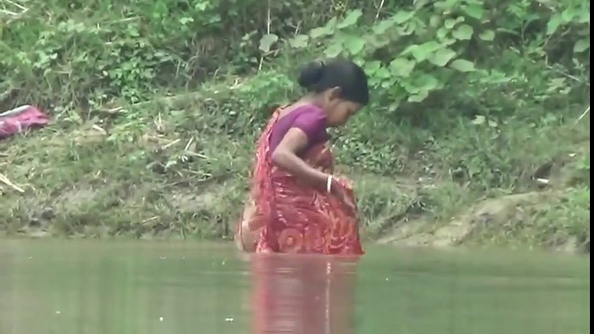 Village Bhabhi Ganga Shower – Movies