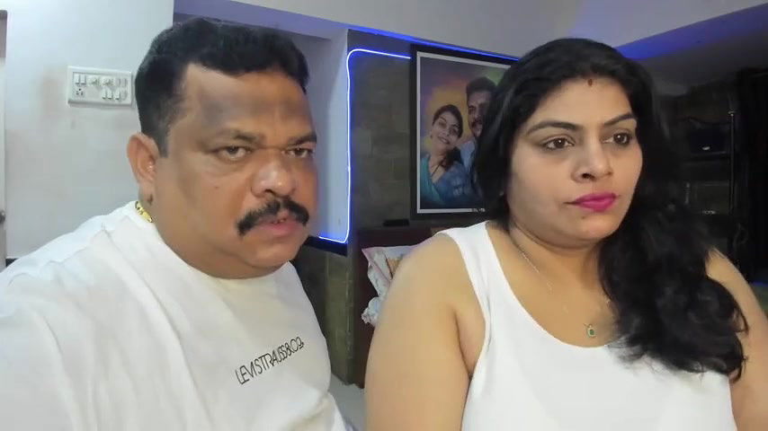 Stripchat-Public Show-c-tarivishu23-2024 01 06 171413