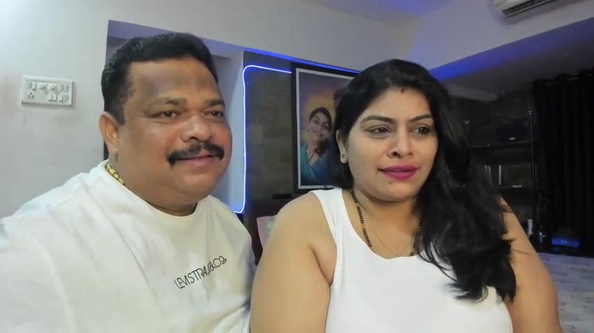 Stripchat-Public Show-c-tarivishu23-2024 01 06 175358