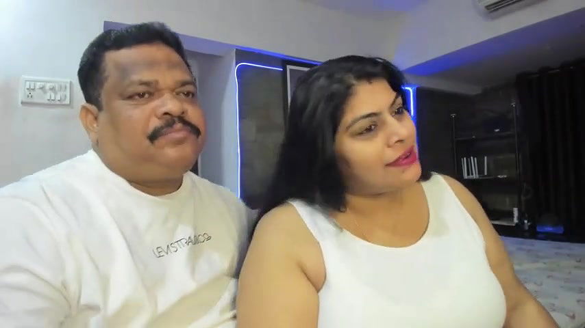 Stripchat-Public Show-c-tarivishu23-2024 01 06 184939