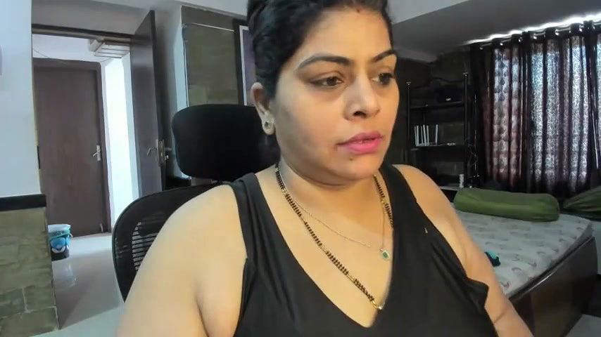 Stripchat-Public Show-c-tarivishu23-2024 01 07 060746