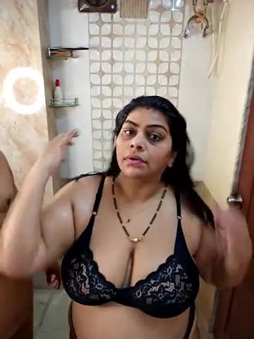 Stripchat-Public Show-c-tarivishu23-2024 01 07 081853
