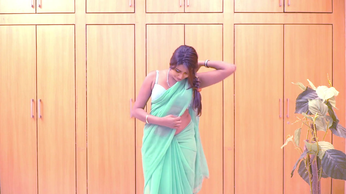 Swathi Naidu Nude Cat Walk – Movies