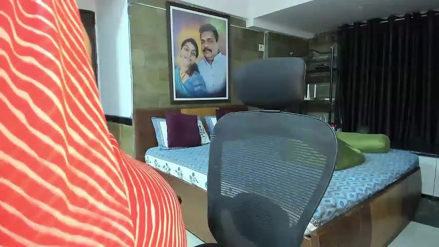 Stripchat-Public Show-c-tarivishu23-2024 01 18 011338