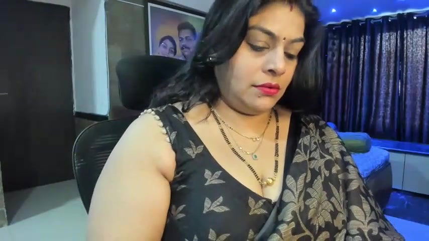 Stripchat-Public Show-c-tarivishu23-2024 01 29 122327