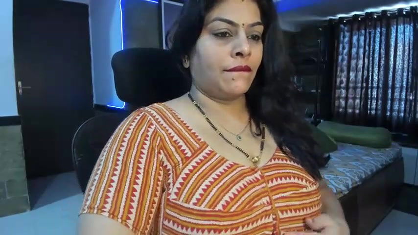 Stripchat-Public Show-c-tarivishu23-2024 02 05 042137