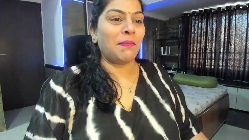 Stripchat-Public Show-c-tarivishu23-2024 02 08 022221