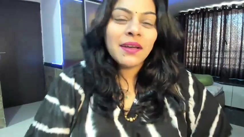 Stripchat-Public Show-c-tarivishu23-2024 02 08 022221