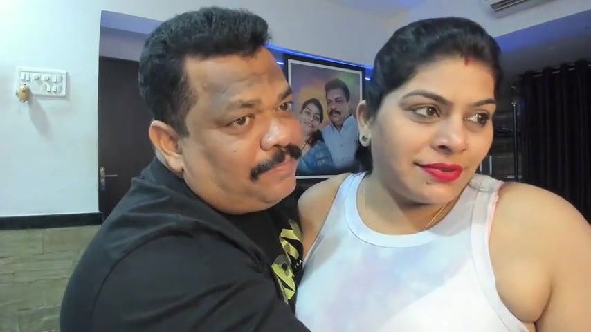 Stripchat-Public Show-c-tarivishu23-2024 02 08 164525