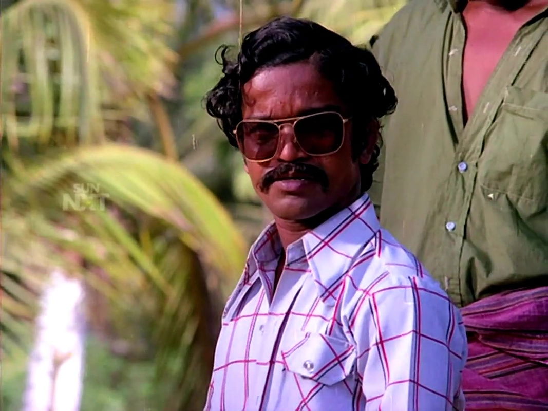 Big boobie Anjali Naidu Navel Lungi Song