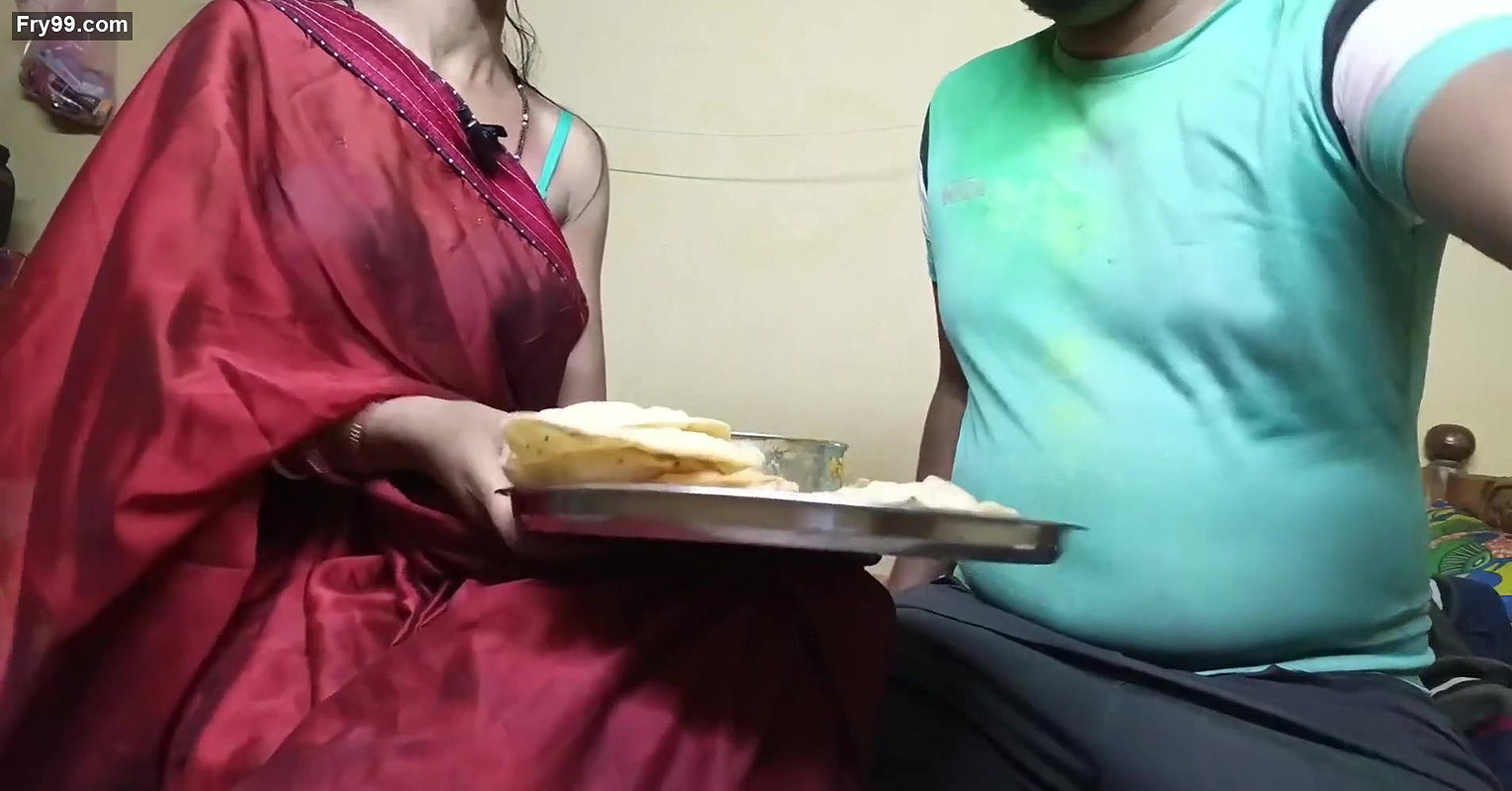 First time holi celebrate with beautiful Indian bhabhi