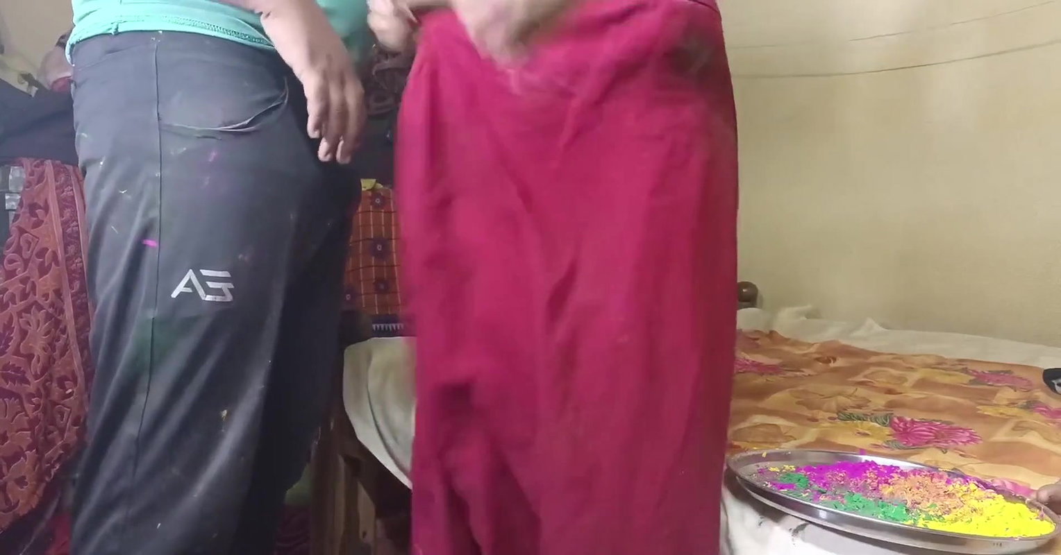 First time holi celebrate with beautiful Indian bhabhi