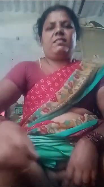 Horny unsatisfied bhabhi