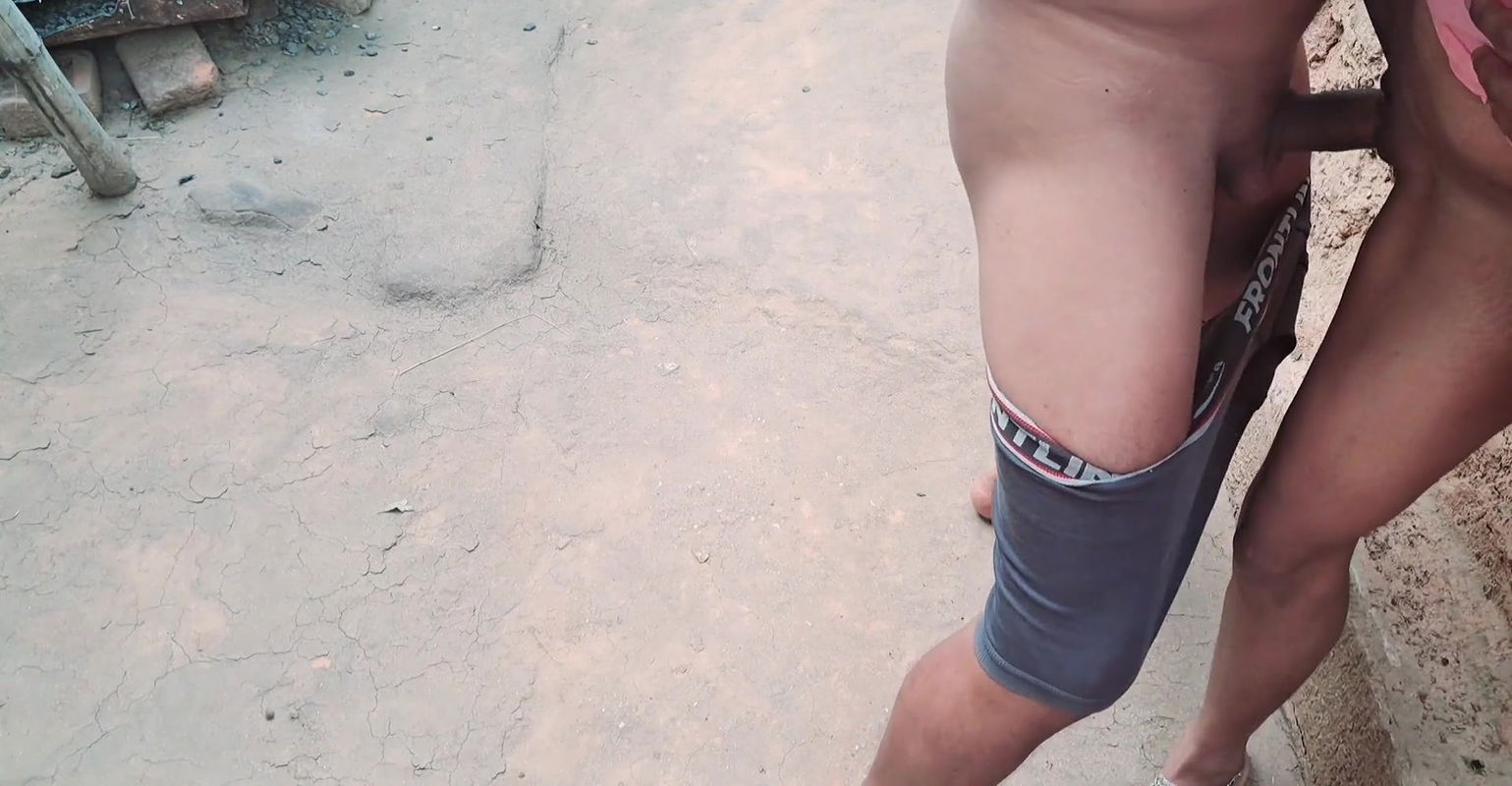 Desi Beautiful Girlfriend Gets Fucked Hard in Morning