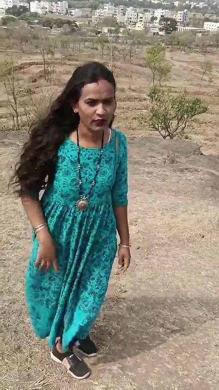 Desperate Wife Kavita Outdoor Fucking with Hubby in Jungle