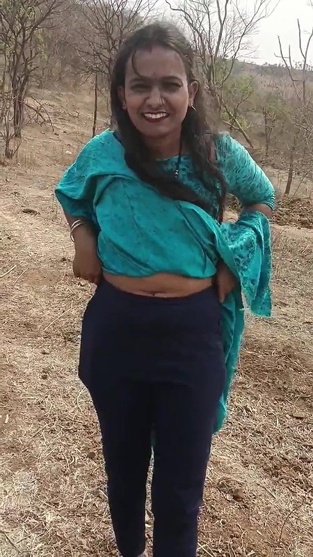 Desperate Wife Kavita Outdoor Fucking with Hubby in Jungle