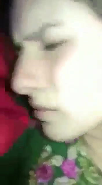 Desi girl eeing while in a sex