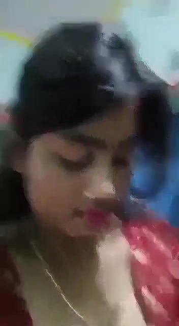 Desi hot bhabi open her saree