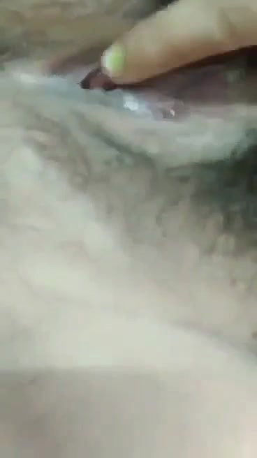 Horny Boudi Showing and Fingering