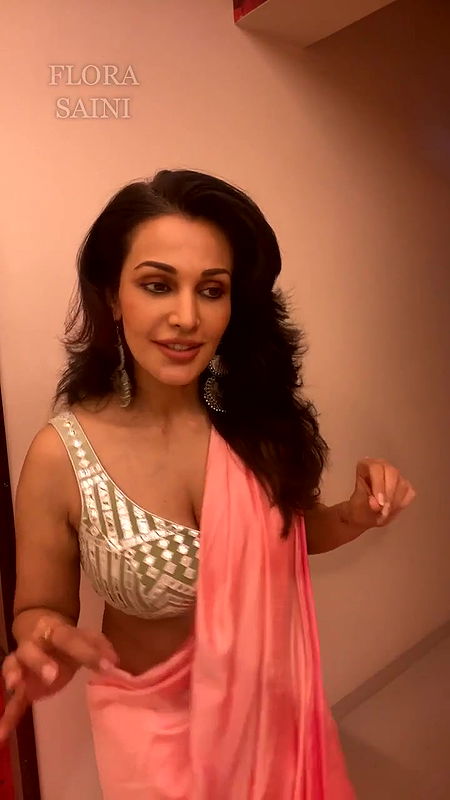 720p 17 june live flora saini