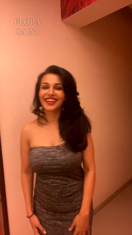 720p 21 may live flora saini