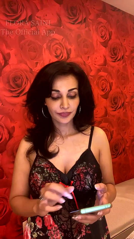 720p 29 jan live flora saini