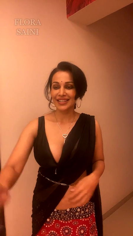 720p 50 shades of flora live