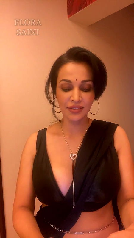 720p 50 shades of flora live