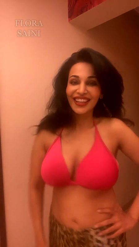 720p the hottest night ever flora live