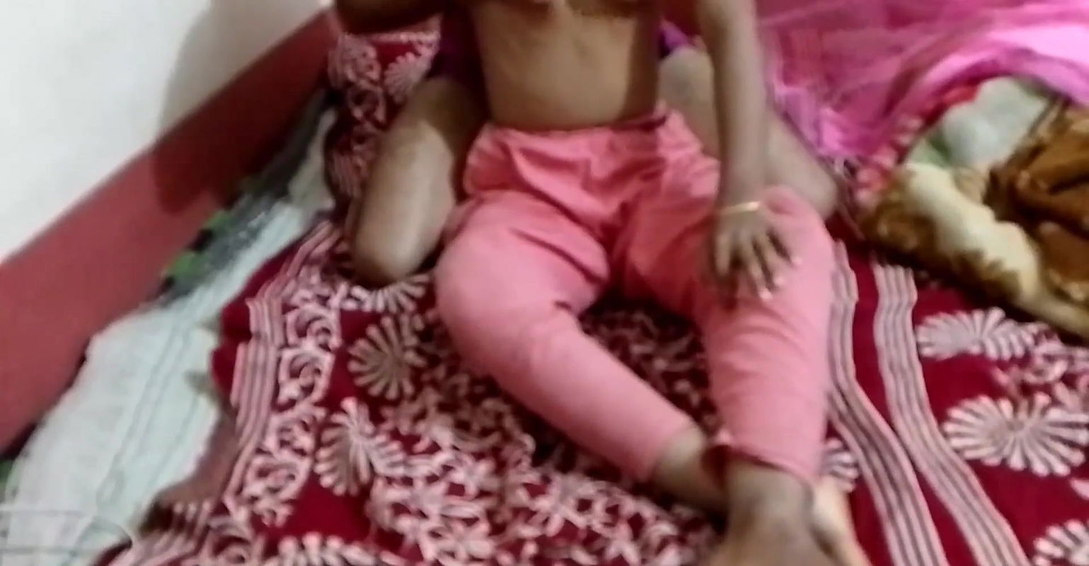 Bangladeshi sexy Alpona bhabi sex with brother in law into secret room Bonikiron