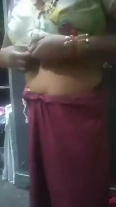 Sexy tamil Bhabhi Wearing Dress