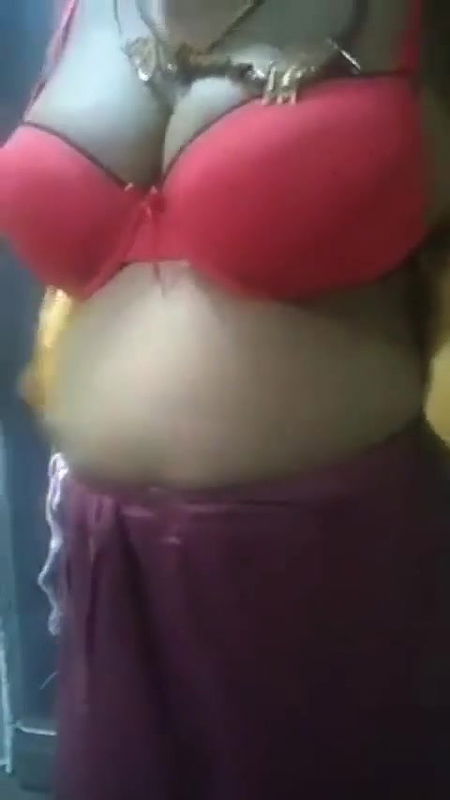 Sexy tamil Bhabhi Wearing Dress