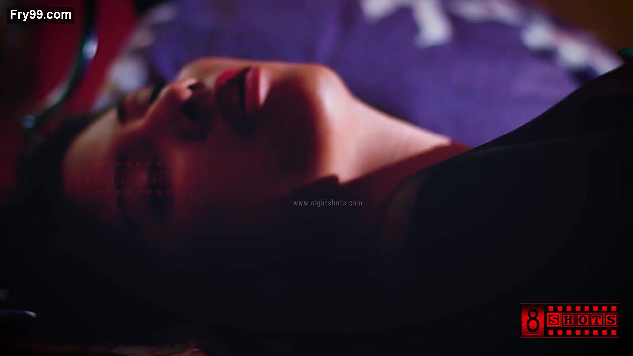 FASHIONABLE PRIYANKA SHOW