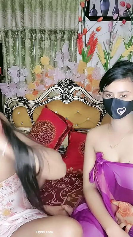 Fatty girl hot dance  and show boobs