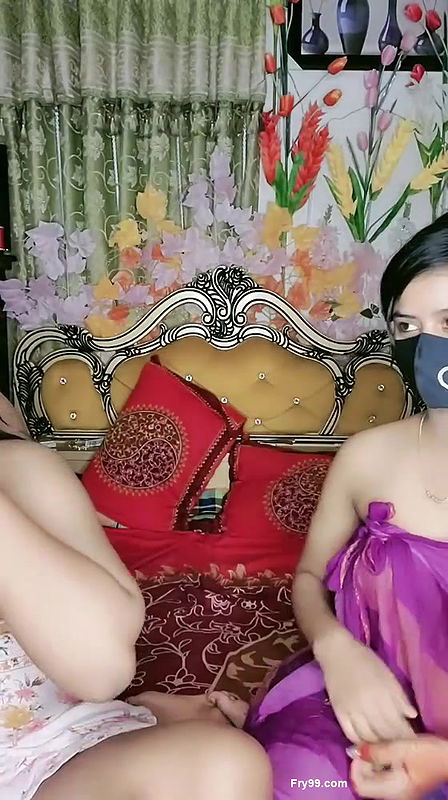 Fatty girl hot dance  and show boobs