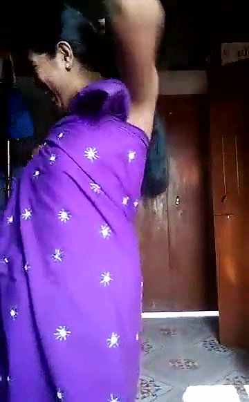 NORTH EAST AUNTY TEASING SELFSHOT VIDEO