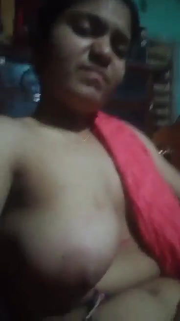 Beautiful Horny Bhabi Fingering