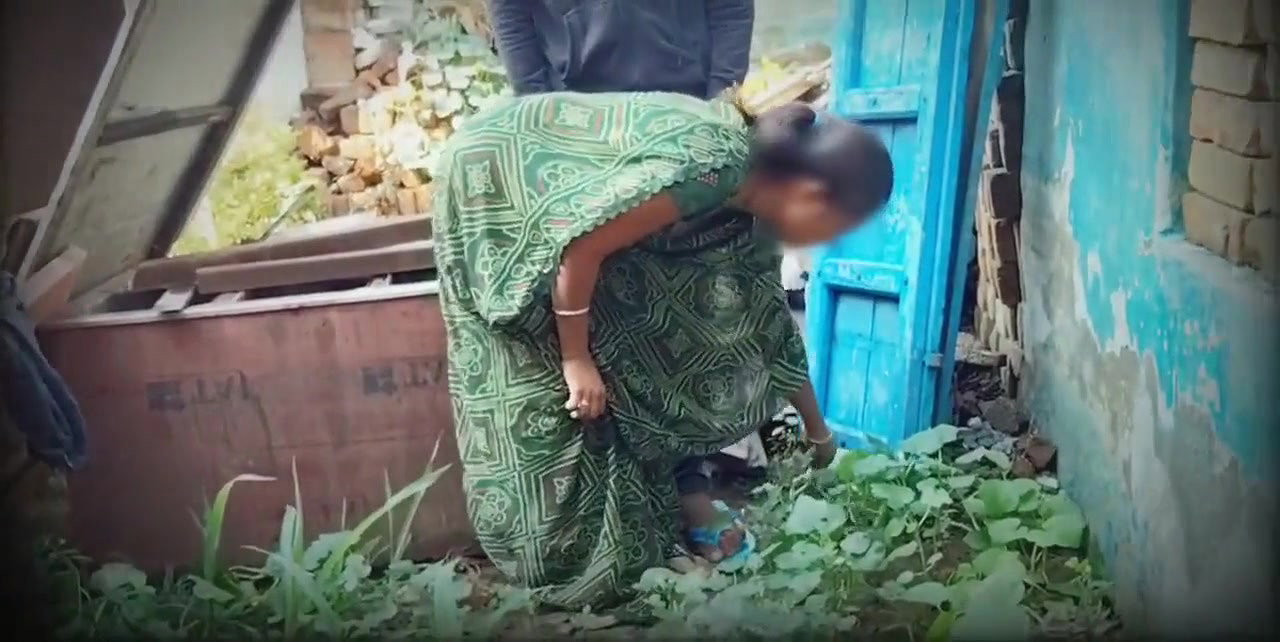 Indian Desi Bhabhi devar sex in the outdoor vegeta