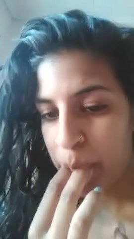 Mallu girl fingering hard